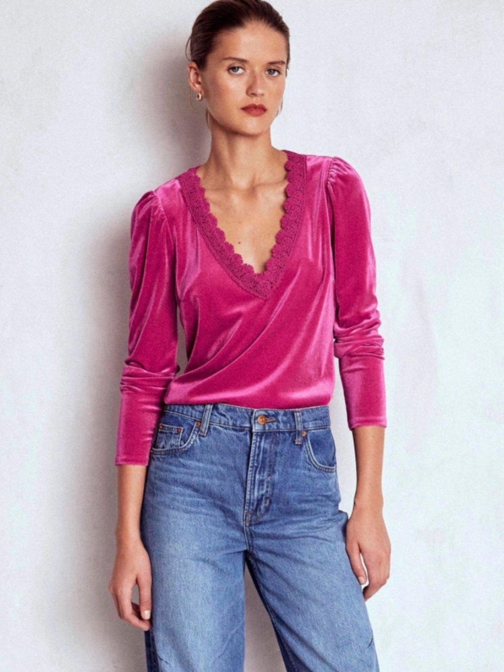 NWT Boden Lace Trim V-Neck Velvet Top in Raspberry Pink, Size 8